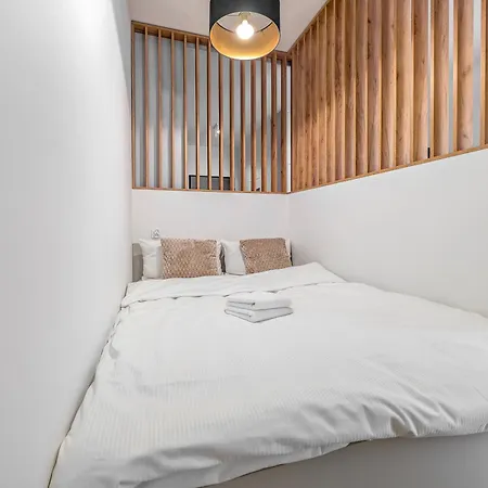 Czysta Urban Living By Bookinghost *